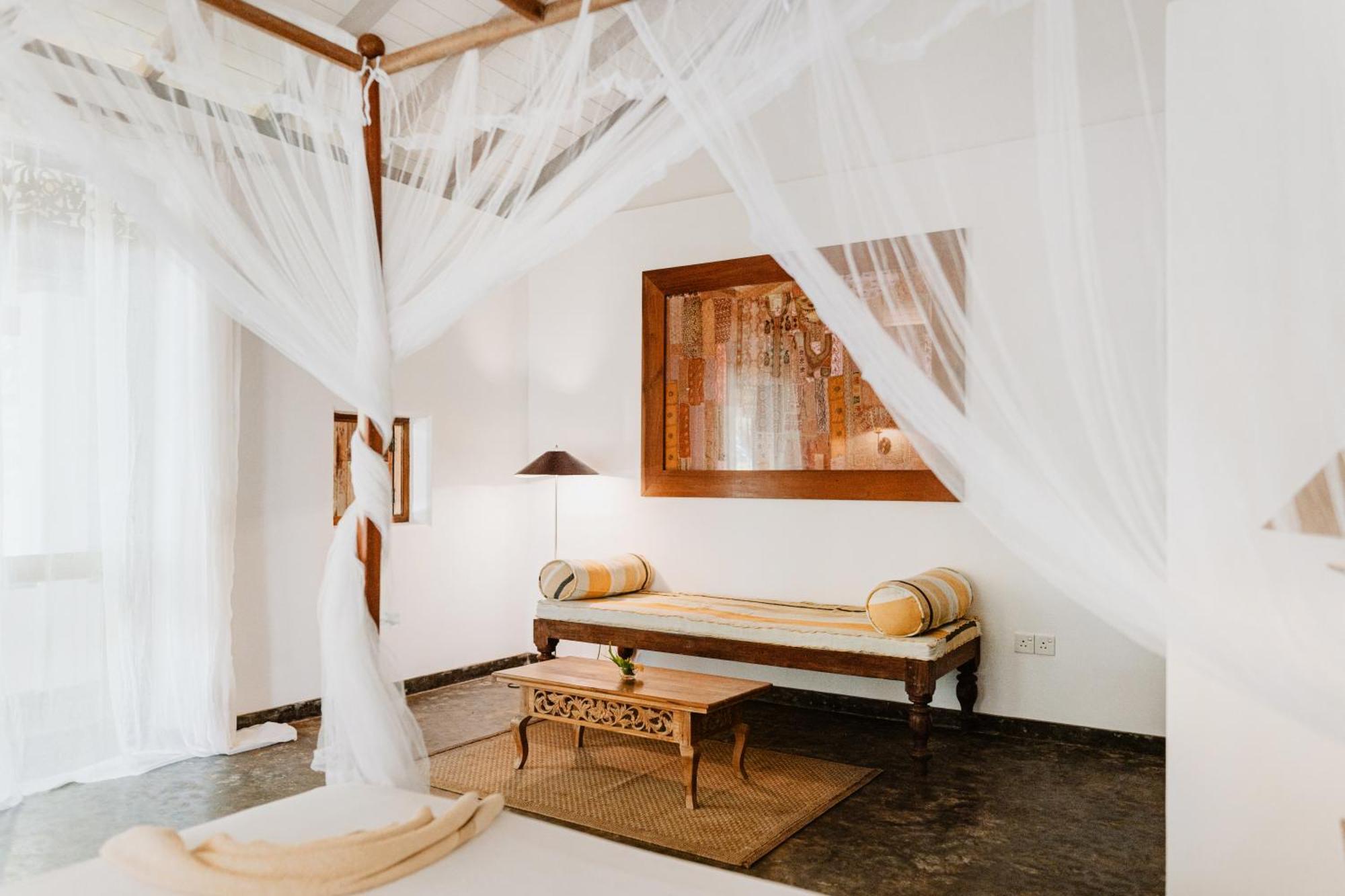 Amuura Beach Villa Берувала Экстерьер фото