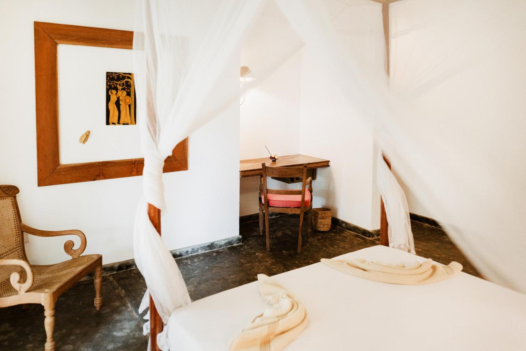Amuura Beach Villa Берувала Экстерьер фото
