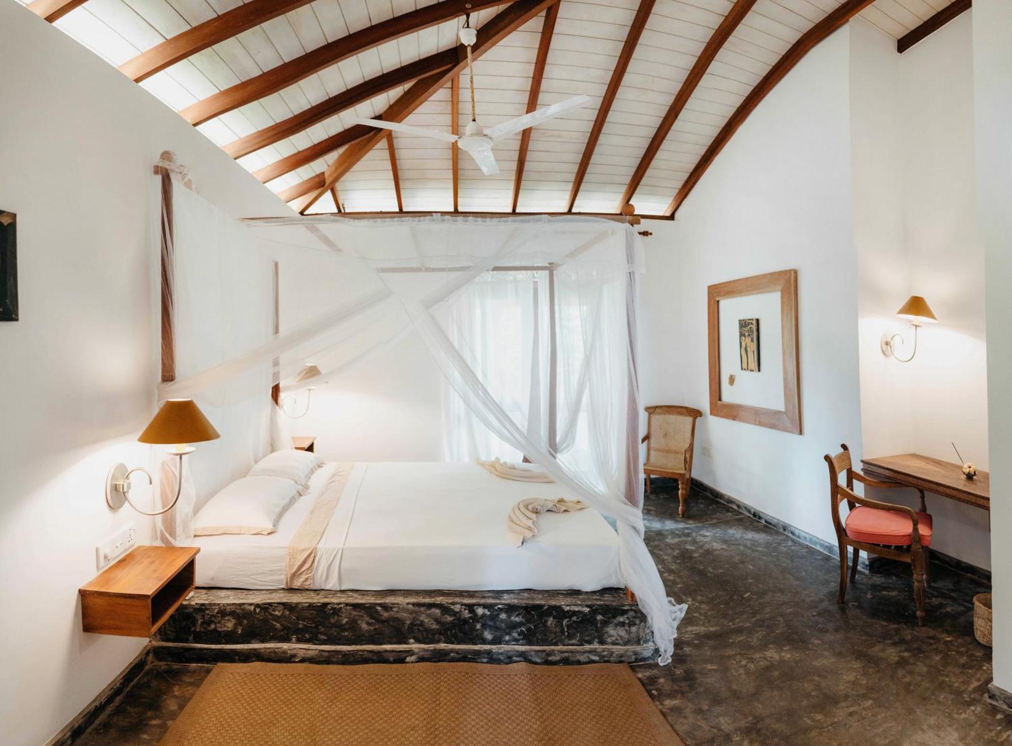 Amuura Beach Villa Берувала Экстерьер фото